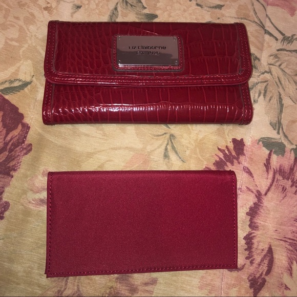 Liz Claiborne Handbags - Liz Claiborne wallet